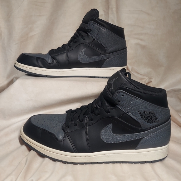Nike Air Jordan 1 Retro Mid Black Dark Grey Men's Size 14 Used Good Condition